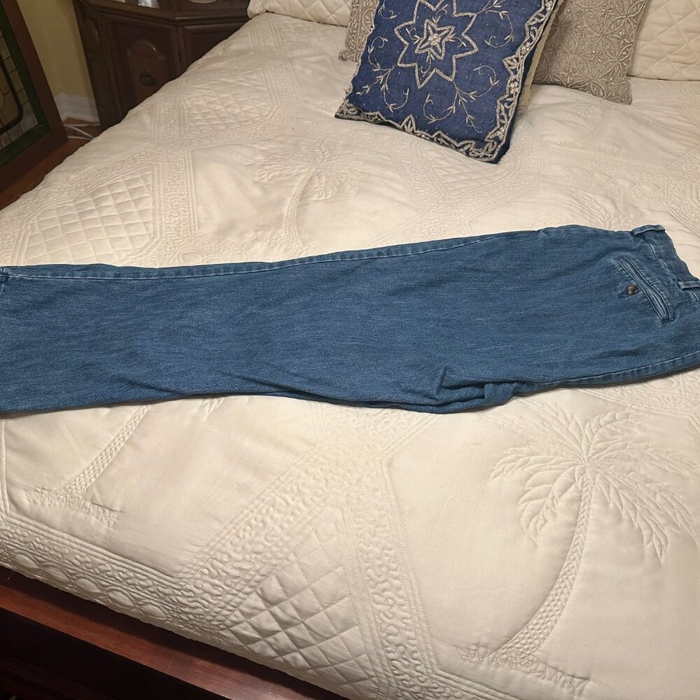 Roundtree and York Men's 40x30 Jeans EUC